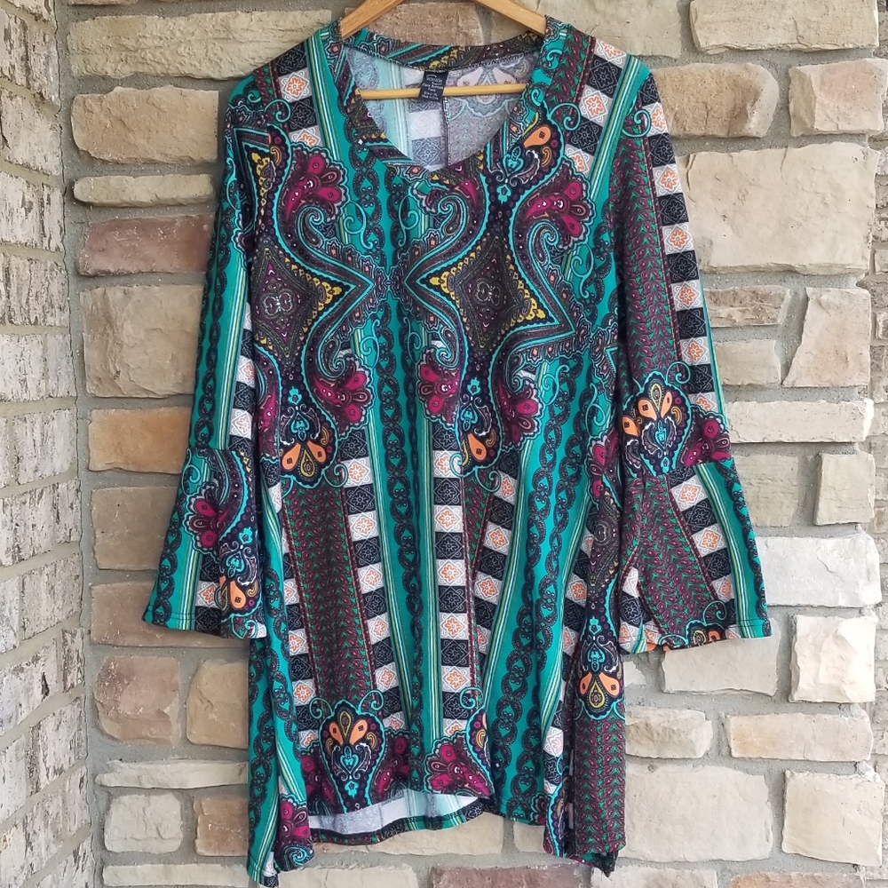 WinWin Tunic in size Large/XL